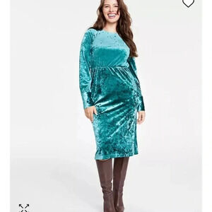 ON 34TH
Women's Crushed Velvet Midi Dress